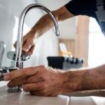 Professioneel loodgietersgereeedschap voor afvoer ontstoppen Delft met slangcamera en inspectie-apparatuur
