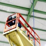 Overzicht verschillende soorten hoogwerkers inclusief knikarm-, telescopische en vrachtwagenhoogwerkers