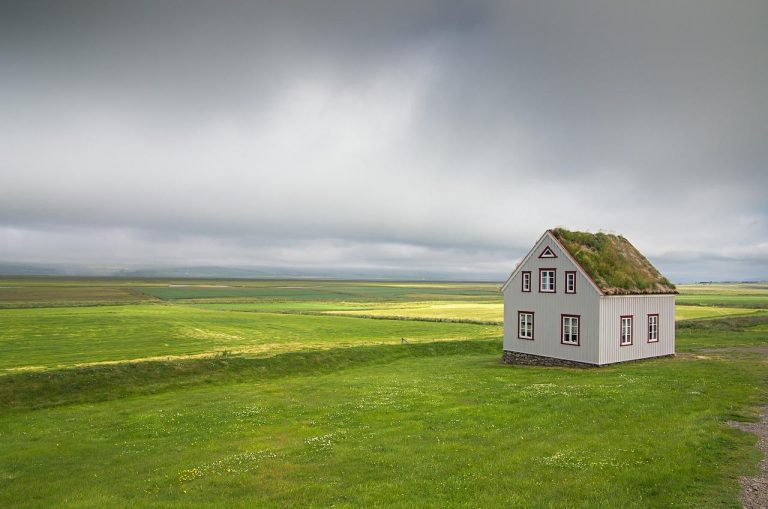 Stap-voor-stap handleiding voor zelf isoleren van je huis met isolatiematerialen en gereedschappen