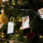 Kerstdecoratie ideeën om je huis kerst-klaar te maken met warme kleuren, verlichting en feestelijke inrichting