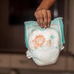 Afbeelding van kwalitatieve babycadeaus inclusief speelgoed, kleding en accessoires voor veilige en duurzame keuzes