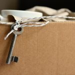 Professioneel verhuisbedrijf Amsterdam met verhuislift bij grachtenpand voor veilige en schadevrije verhuizing