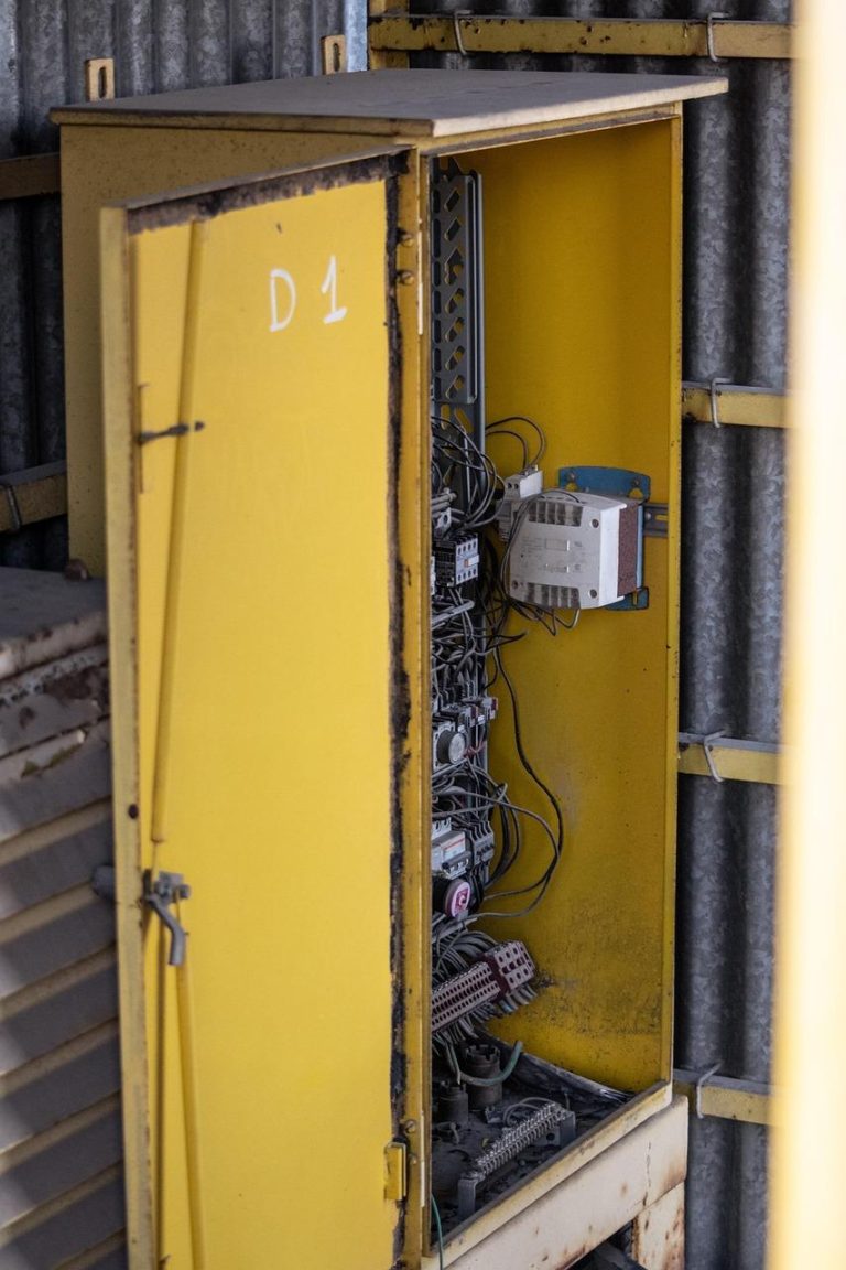 Elektricien Den Bosch voert veilige reparatie uit aan elektrische installatie in woning