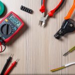 Professionele elektricien in Delft voert veilige elektrische werkzaamheden uit volgens NEN-normen voor woningen en bedrijfspa
