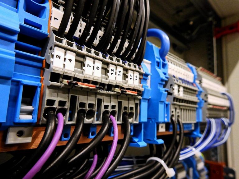 Elektricien Lelystad voert professionele reparatie uit aan groepenkast en elektrische installatie