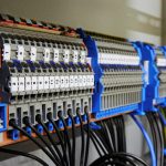 Professionele elektricien Rijnsburg voert veilige en snelle reparatie van elektrische installatie uit